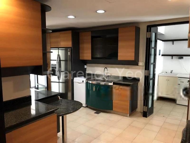 4 Bed Condo for Rent in  Nassim Jade - Image 4
